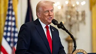 Trump diz que não vai se envolver sobre declaração de Flávio Bolsonaro
