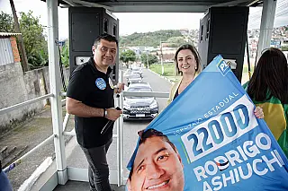 Rodrigo Ashiuchi reúne 500 veículos em carreata durante último dia de campanha