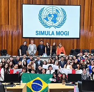 Estudantes vão simular debate presidencial para tratar de propostas e dos rumos do Brasil