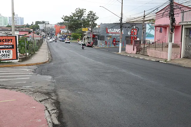 Obras de requalificação da rua Regina Cabalau Mendonça entram na reta final