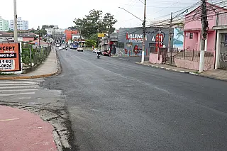 Obras de requalificação da rua Regina Cabalau Mendonça entram na reta final