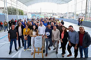 Priscila inaugura revitalização de quadra poliesportiva