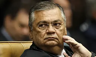 Dino manda PF apurar interferência externa no processo eleitoral