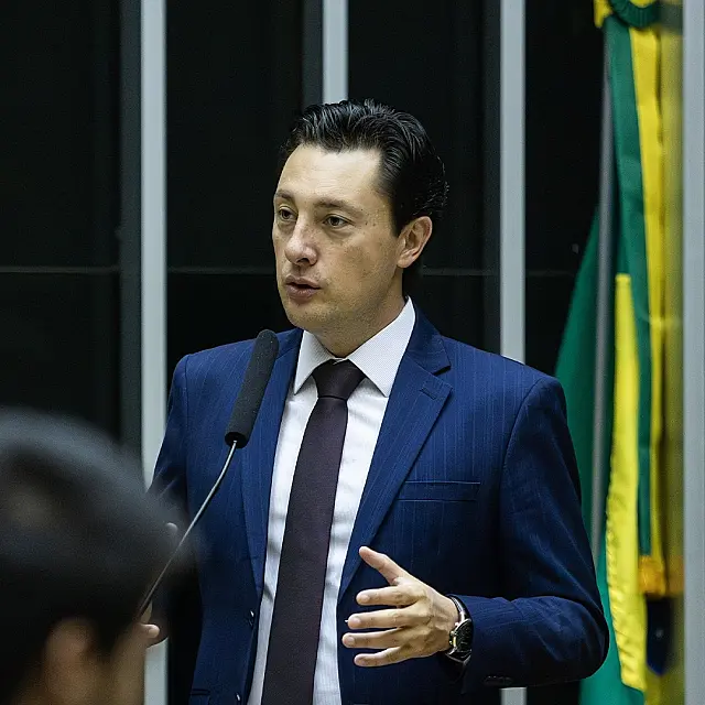 Rodrigo Gambale é reeleito deputado federal
