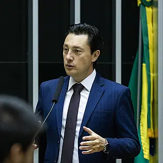 Rodrigo Gambale é reeleito deputado federal