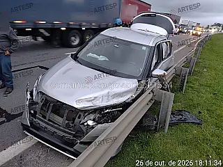 Engavetamento entre 4 veículos deixa duas pessoas feridas no Rodoanel, em Itaquá