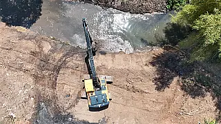 Manutenção remove 10,3 mil toneladas de pontos viciados e garante limpeza de 5 mil bueiros no ano