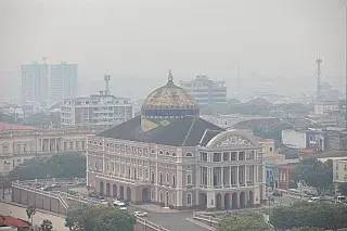 Manaus atinge níveis graves de poluição do ar por fumaça de queimadas