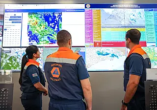 Defesa Civil de SP alerta para chuva intensa nesta quinta-feira (15), com acumulados que podem chegar a 80 mm