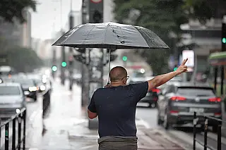 Defesa Civil alerta para possibilidade de chuva forte e isolada a partir de domingo (4) em SP